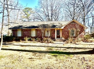 206 W Meadowbrook Dr, Brookhaven, MS 39601