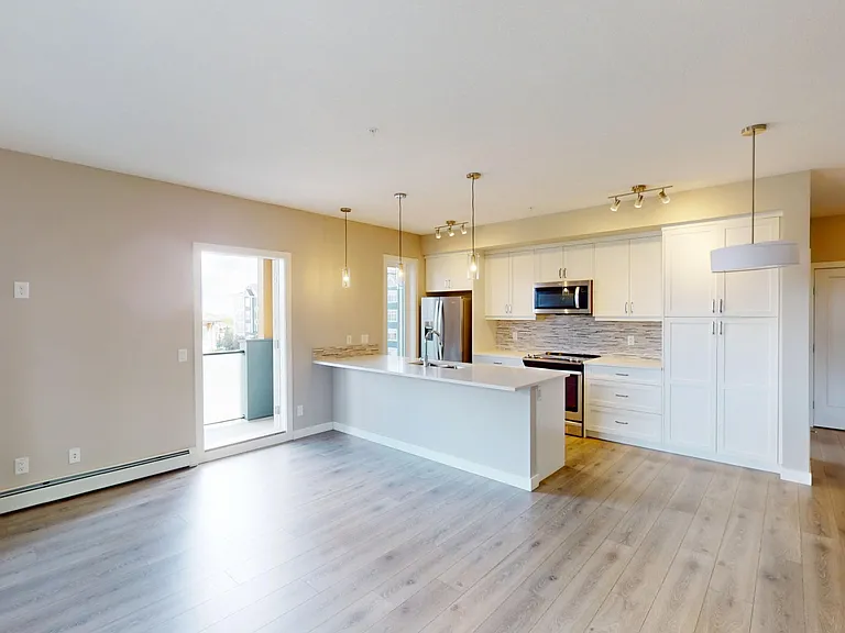301 Auburn Meadows Blvd SE #100 — Photo 2