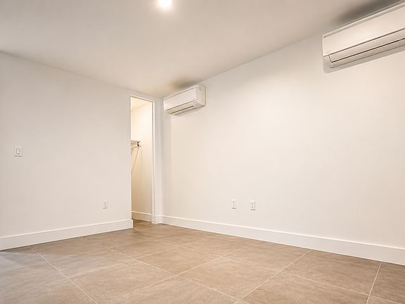 5th image of 368 Leonard St #1A