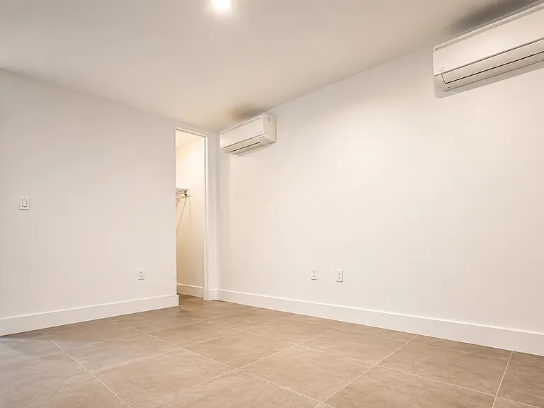 368 Leonard St #1A — Photo 6