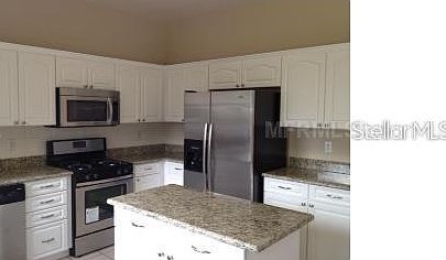 3rd image of 728 Hurley Dr