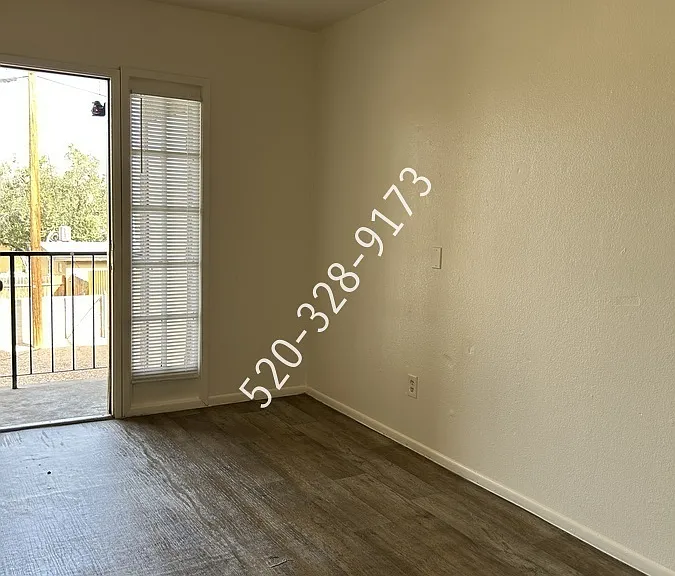507 E Jacinto St — Photo 11