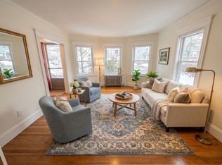 88 Greaton Rd FLOOR 2, West Roxbury, MA 02132