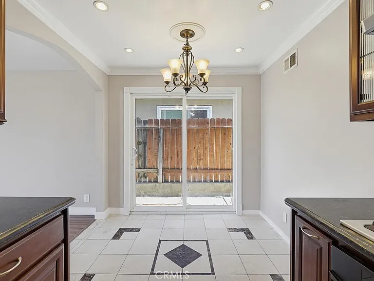 243 N Pageant St — Photo 18