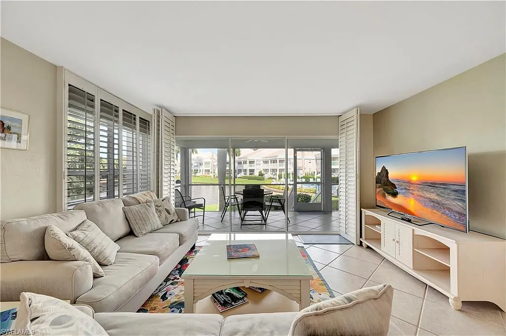 3 bed, 2.0 bath, 1458 sqft, $12,500 — Photo 3