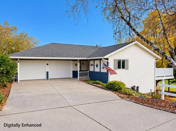 303 Hillcrest Dr, Decorah, IA 52101