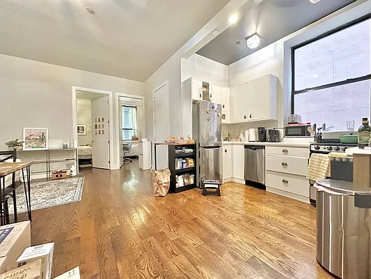 Rented by Doorway NYC, LLC | media 12