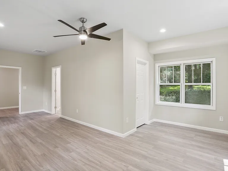 1827 Mount Brian Rd NE — Photo 3