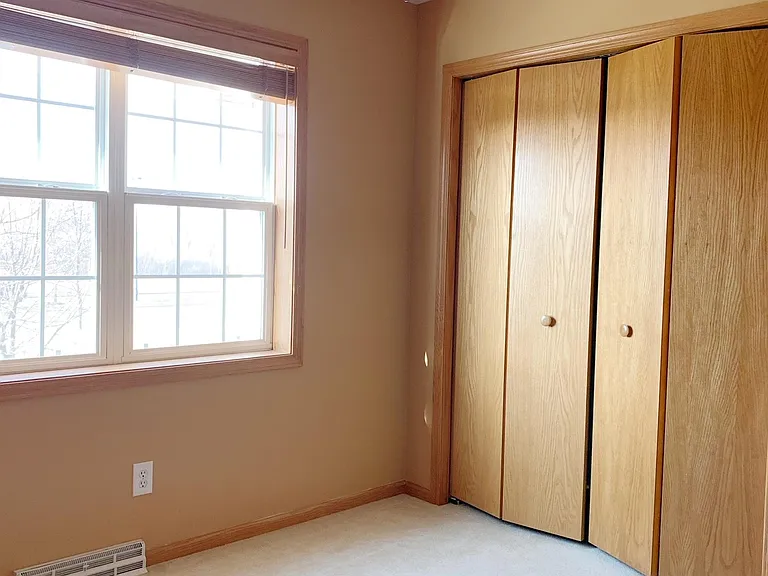 1643 Okeeffe Ave — Photo 17
