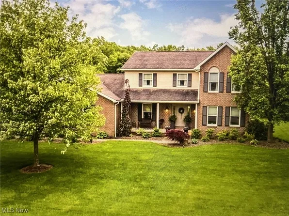 836 Birchwood Dr, Alliance, OH 44601