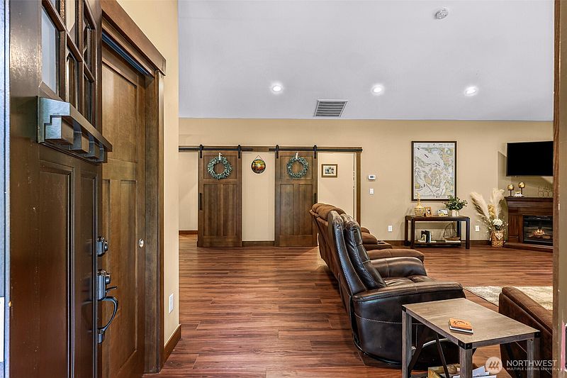4th image of 3621 Haynie Road