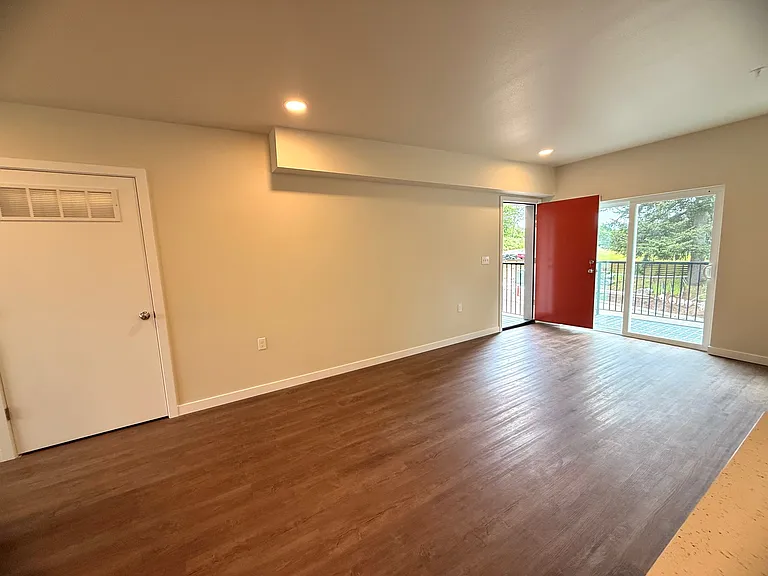 Northwood Apartments — Photo 4