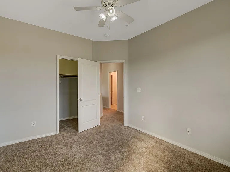 4020 Thomas Patrick Ave — Photo 25