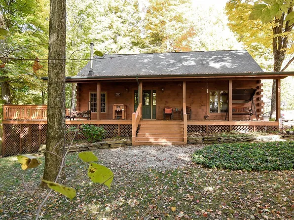 554 Grand Valley Dr, Howard, OH 43028