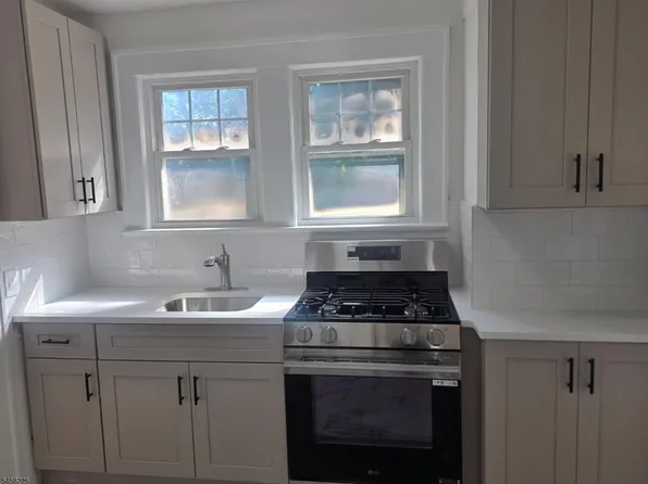 29 W Rich St, Irvington, NJ 07111