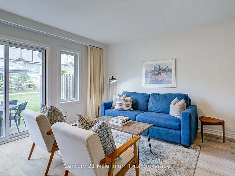 37 Silver Glen Blvd — Photo 18