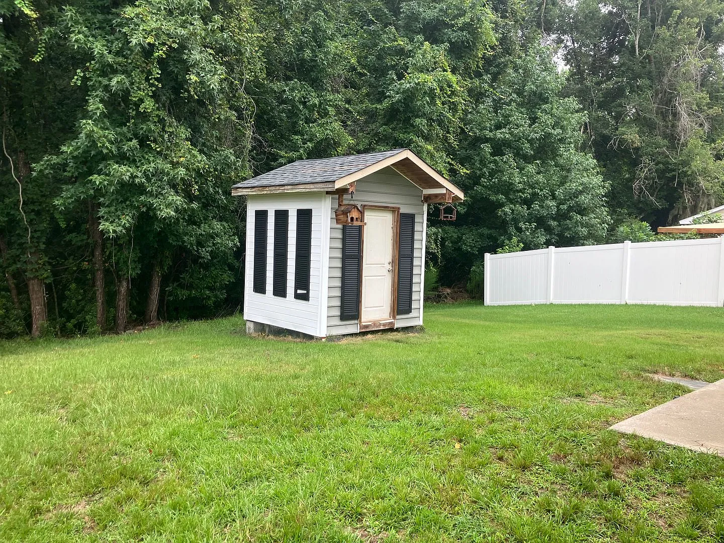 4 Bedroom / 3 Bathrooms at Edgefield — Photo 2