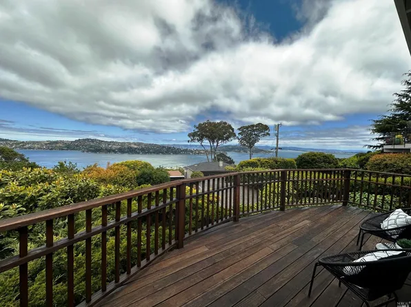 26 Vista Clara Road, Sausalito, CA 94965