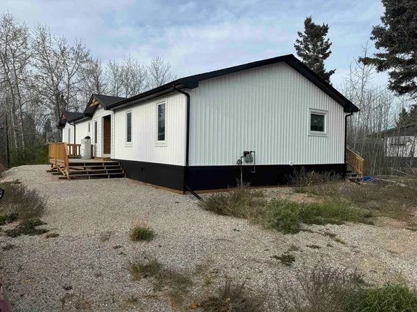 15 Beaver Cres, Hay River, NT X0E 0R7