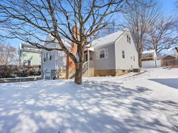 17 Hayes Avenue, Norwalk, CT 06855