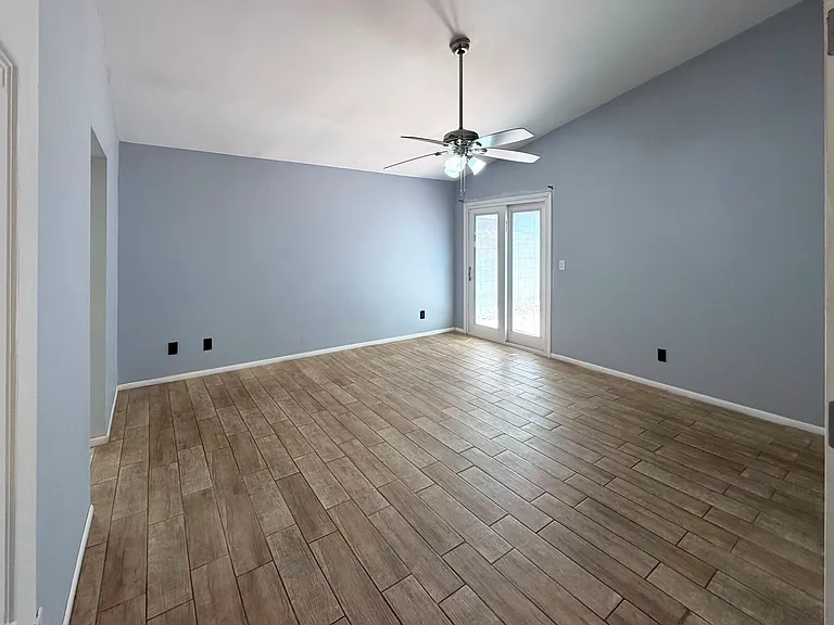 11815 N 65th Dr — Photo 27