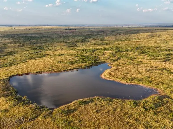 0 Base Line Rd, Manitou, OK 73555