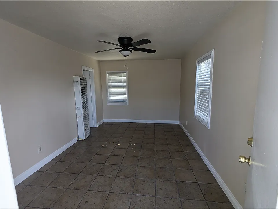 10944 Pipeline Ave