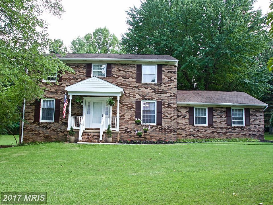 1st image of 7011 Wood Ct