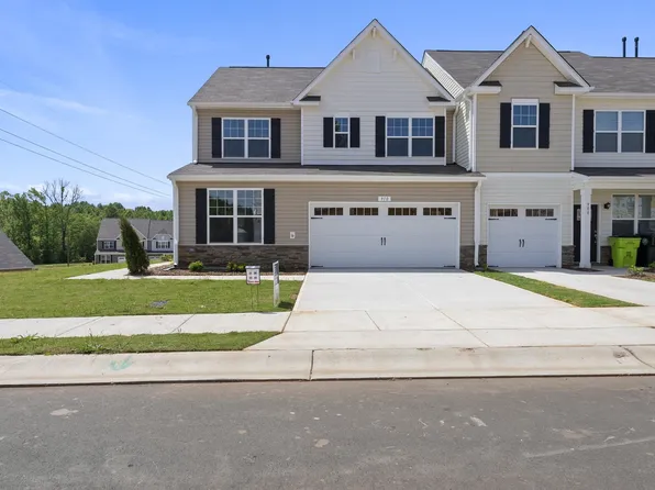 910 Hillman Ln, Mebane, NC 27302