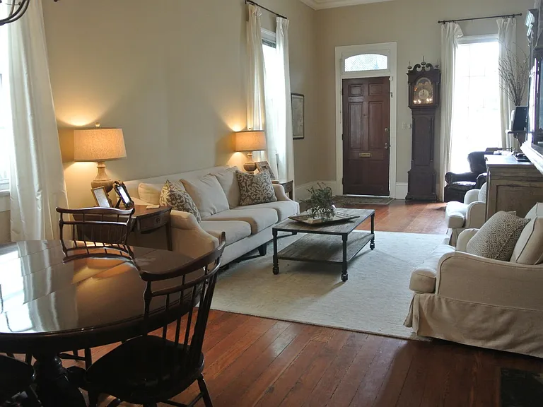 3816 Camp St — Photo 2