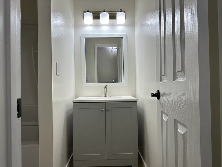115 Lloyd Ct — Photo 6