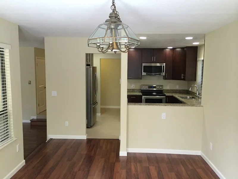 3 bed, 1414 sqft, $5,000 — Photo 3