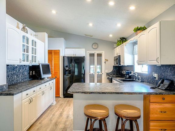 4th image of 6006 Travelers Way NW