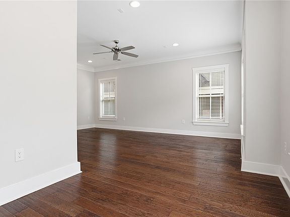 5th image of 101 W Lane Dr Unit 1019