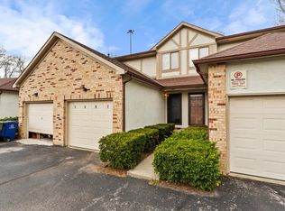 1387 Orchard Park Dr, Columbus, OH 43232