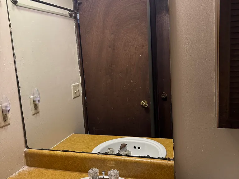 108 Renoir Ln — Photo 12
