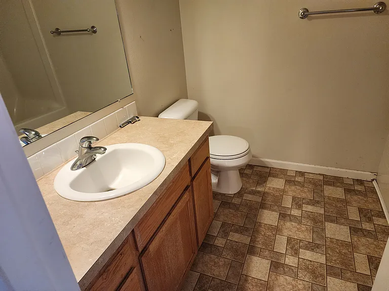 1838 Alder Dr NE — Photo 9