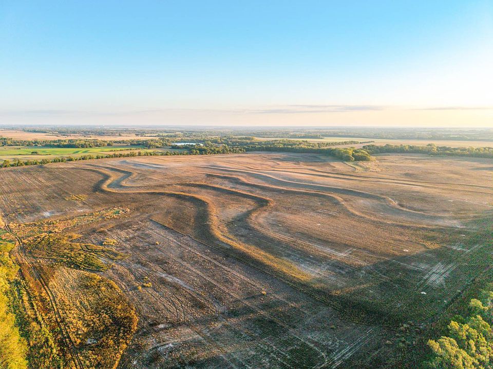 1st image of 0 W Pretty Prairie Rd
