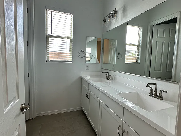 20114 W Montecito Ave — Photo 45