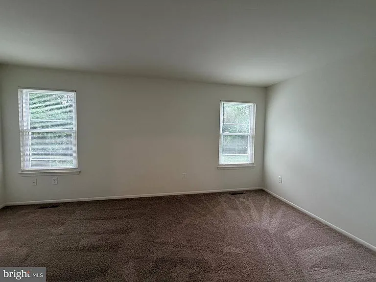6124 Majors Ln — Photo 9
