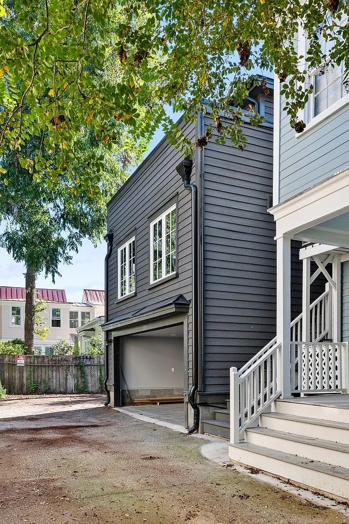 Treetop Terrace — Photo 1