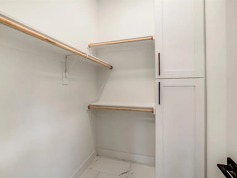 229 Willard St — Photo 8