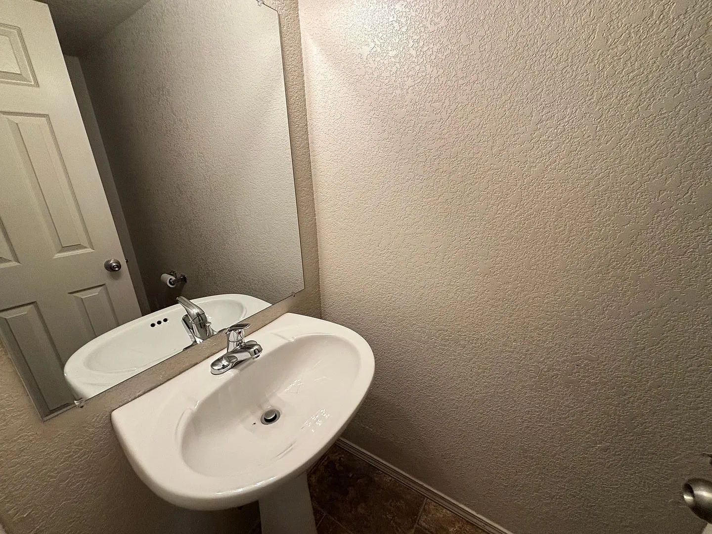 1131 East 9th Street — Photo 4