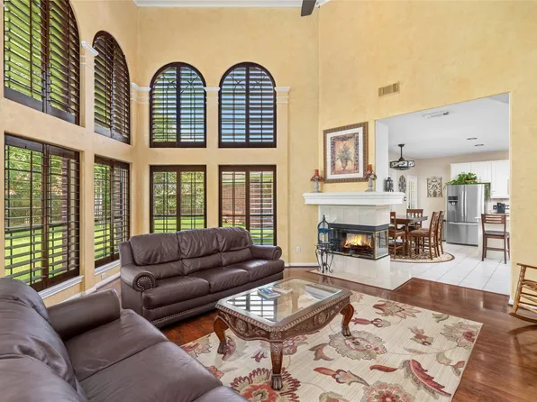 16 Fosters Ct, Sugar Land, TX 77479