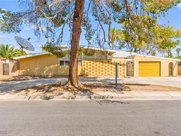 3368 Nahatan Way, Las Vegas, NV 89169