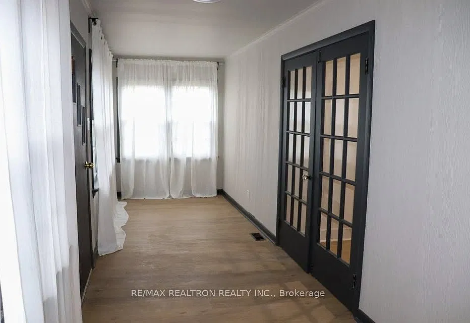 5 bed, $2,180 — Photo 3