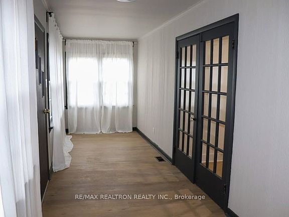 5th image of 192 Lincoln Rd W