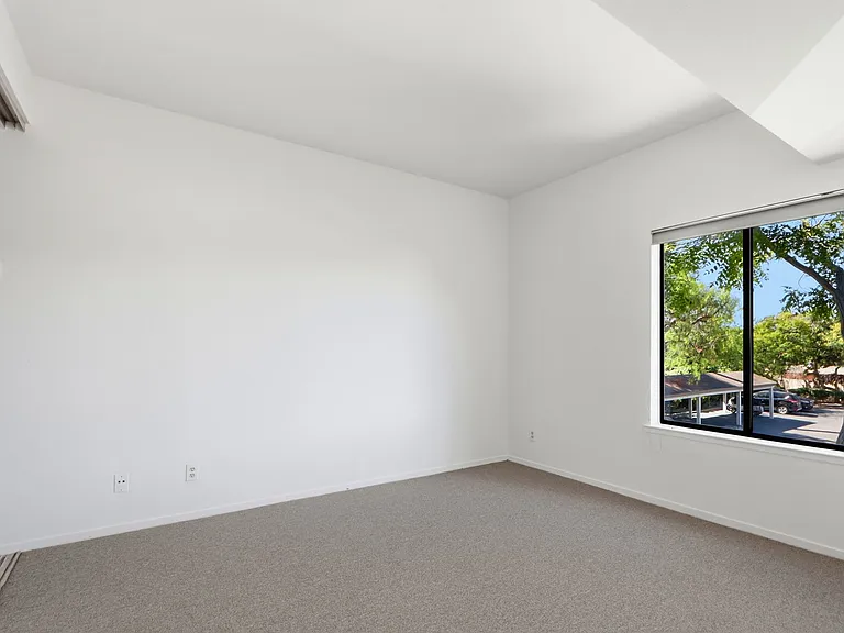 1850 Tradan Dr — Photo 19