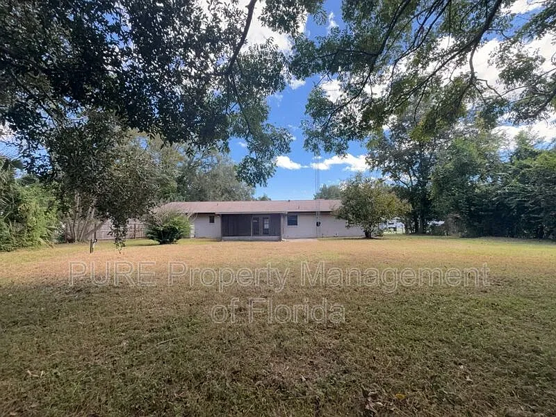 3 bed, 2.0 bath, 1656 sqft, $1,749 — Photo 4