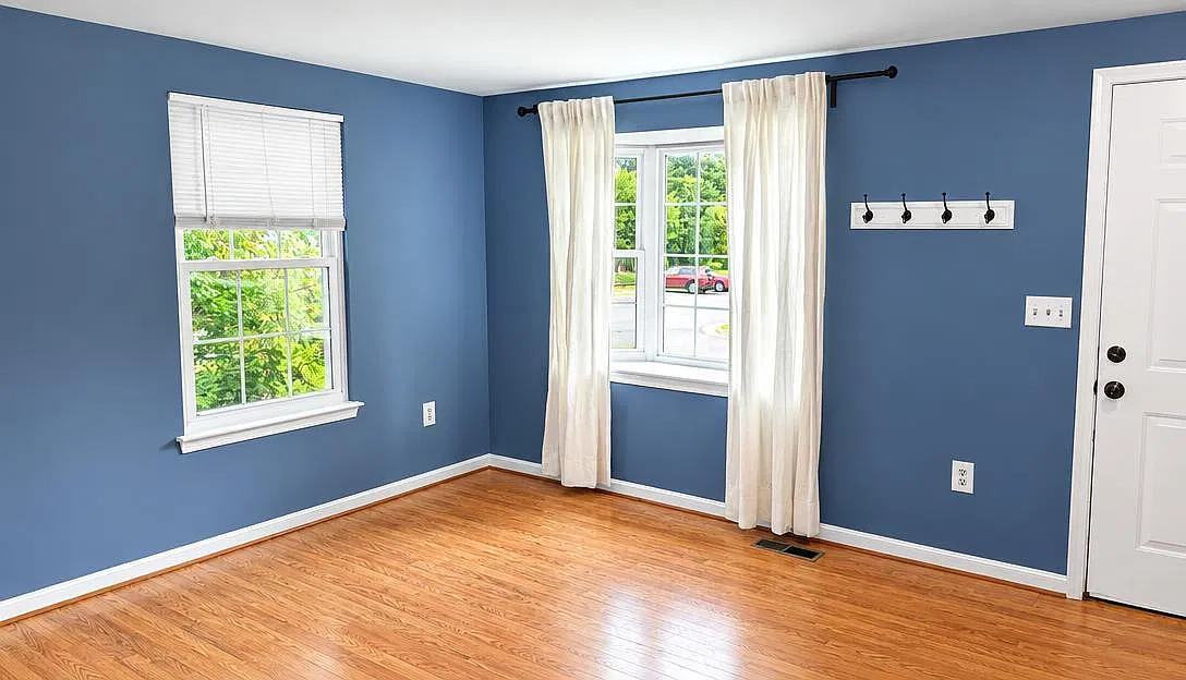 3 bed, 2.0 bath, 2178 sqft, $2,600 — Photo 3